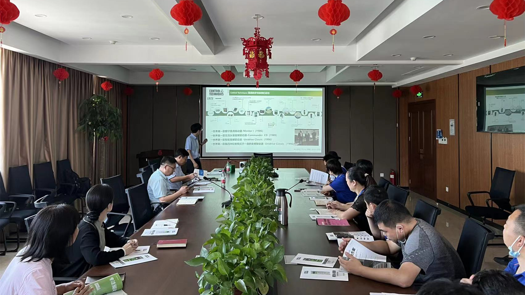 華東工控與英國CT(尼得科)產(chǎn)品交流會