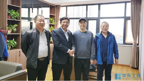 華北水利水電大學(xué)物理與電子學(xué)院院方代表走進(jìn)華東集團(tuán)參觀考察