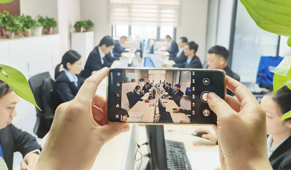 專(zhuān)業(yè)團(tuán)隊(duì)-華東工控