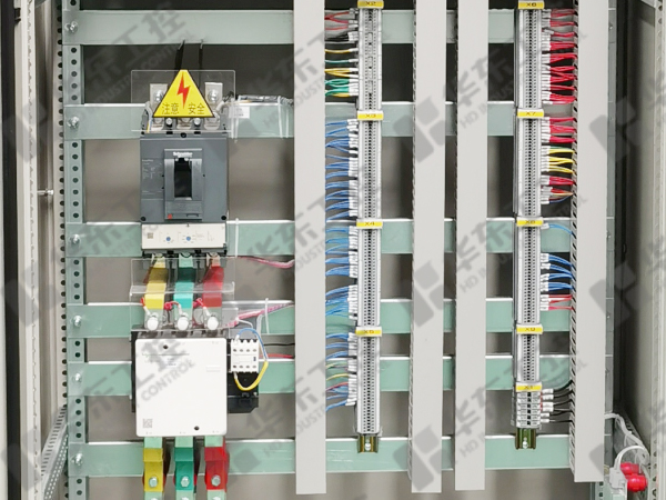 動(dòng)力配電柜細(xì)節(jié)