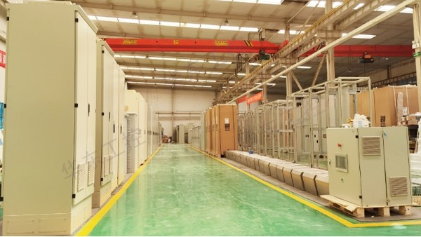 華東工控PLC自動化控制系統(tǒng)現(xiàn)場