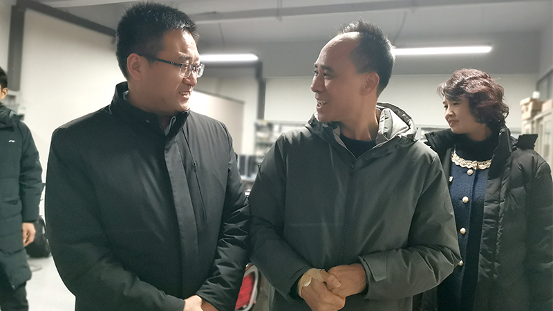 高新區(qū)黨工委副書(shū)記王德敏一行蒞臨華東工控調(diào)研企業(yè)發(fā)展情況