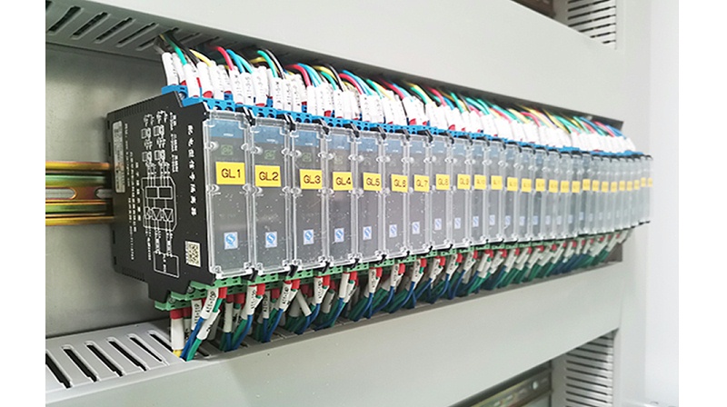 PLC控制柜細(xì)節(jié)